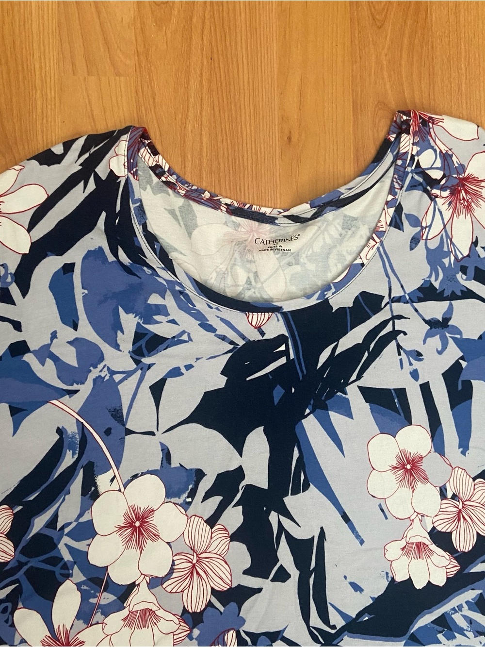 Catherine’s Multicolor Floral Scoop Neck Top Shirt Women’s 4X 30/32 W